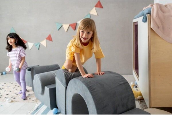 Lilia Misioo Foam Playset Castle Grey Velvet with 150 Balls